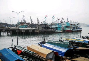 KKP Tangkap Lima Kapal Ikan Vietnam di Kepulauan Riau